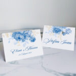 place card flori albastre