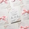 invitație nuntă trandafiri roz cu hârtie de calc si panglică dublu satinată