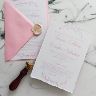 invitație nuntă roz pastel cu sigiliu