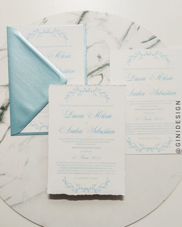 invitatie albastru pastel