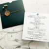 Invitatie nunta verde smarald cu sigiliu si flori uscate
