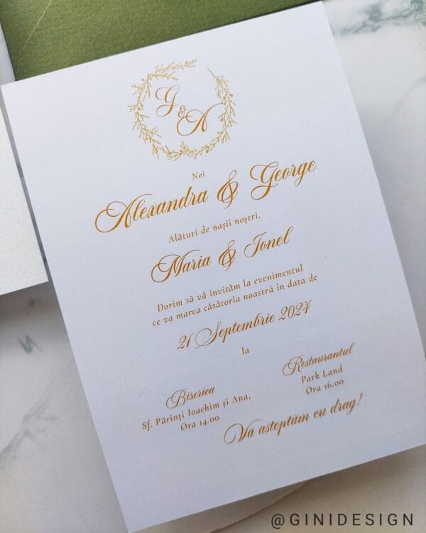 invitatie cu coronita aurie