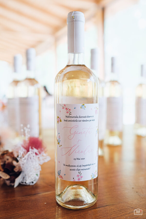 Etichete mărturii sticlă de vin