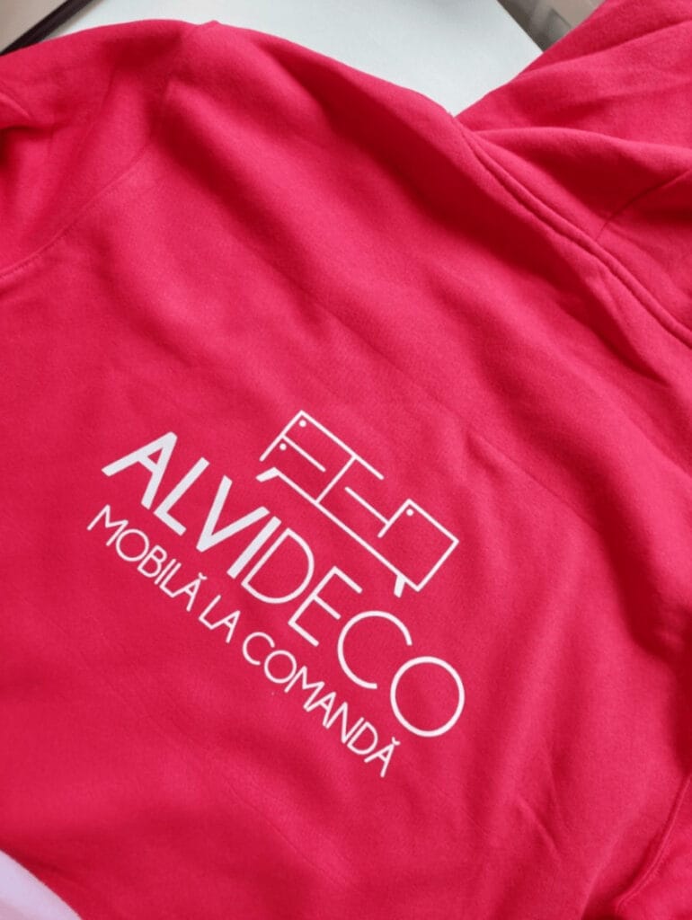 tricou personalizat logo, tricouri personalizate, tricou personalizat dtf