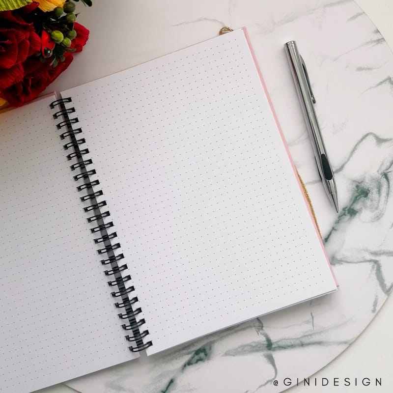 agendă nedatată, scris de mână, agendă cu linii dictando, agendă simplă, planner